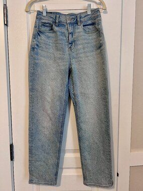 American Eagle Real Good Mom Straight Jeans Light Wash 0 Short